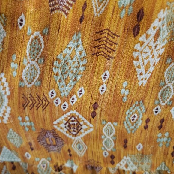 Taylor Layered Maxi Dress Size L Short Sleeve Geometric Ruffle Smocked Sheer - Picture 3 of 4